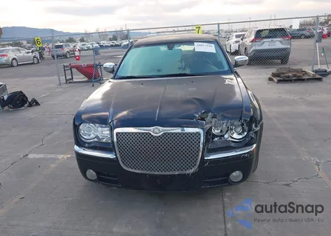 2009 Chrysler 300C Hemi z USA, uszkodzony, nr VIN 2C3LA63T39H525697